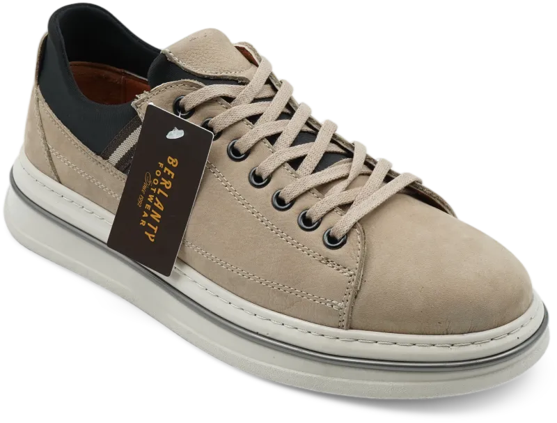 Stüdyo çekimi — bej-siyah nubuk sneaker